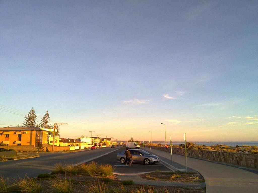 Acushla Accommodation Esplanade Living Self Check-In Self Check-Out West Beach Exterior foto